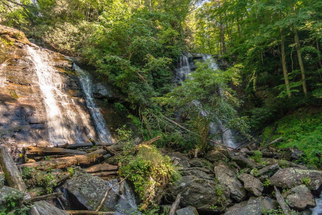 海伦Laurel Creek别墅 外观 照片